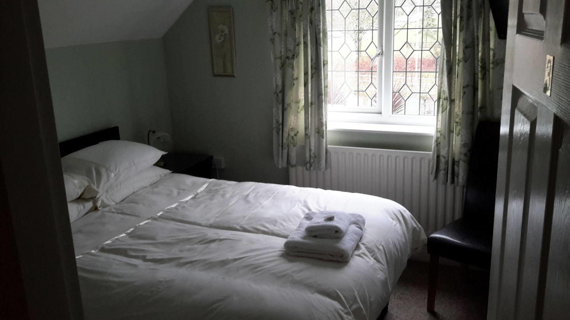 The School House Bed & Breakfast Warrington  Exterior photo